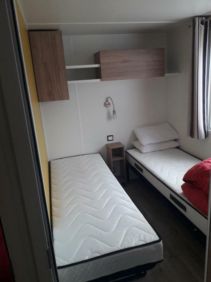 Camping 4 Mobil Home Priver Litteau Exterior photo